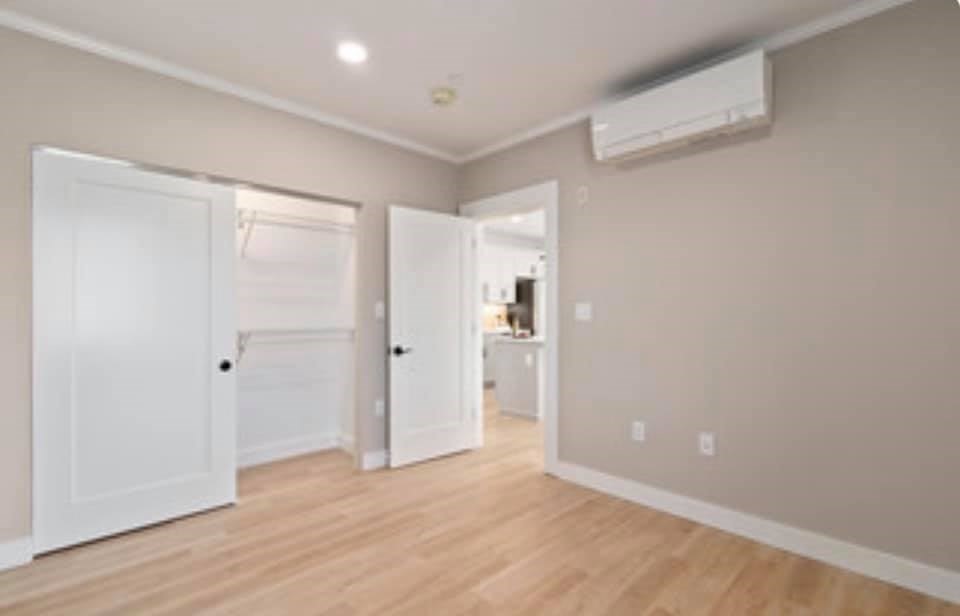 301 North # 12 Property Photo 8
