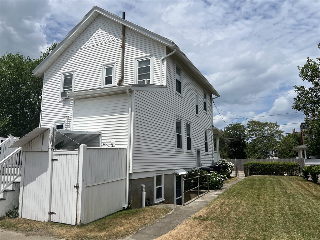 138 Kenberma St.: Winter Property Photo 20