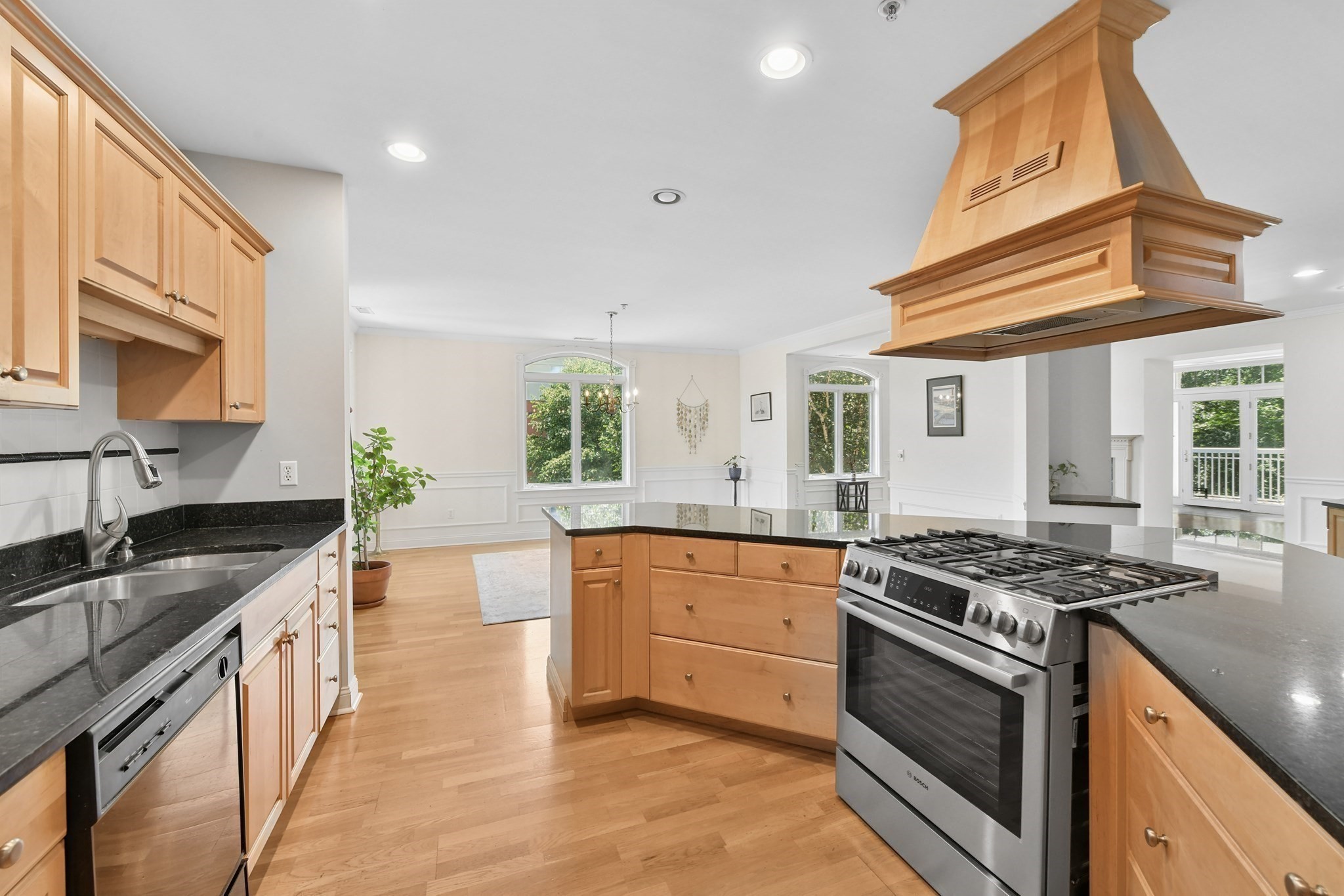 10 Northwood Dr # 301 Property Photo 1