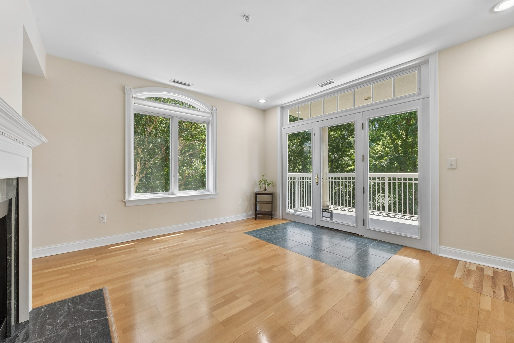 10 Northwood Dr # 301 Property Photo 16