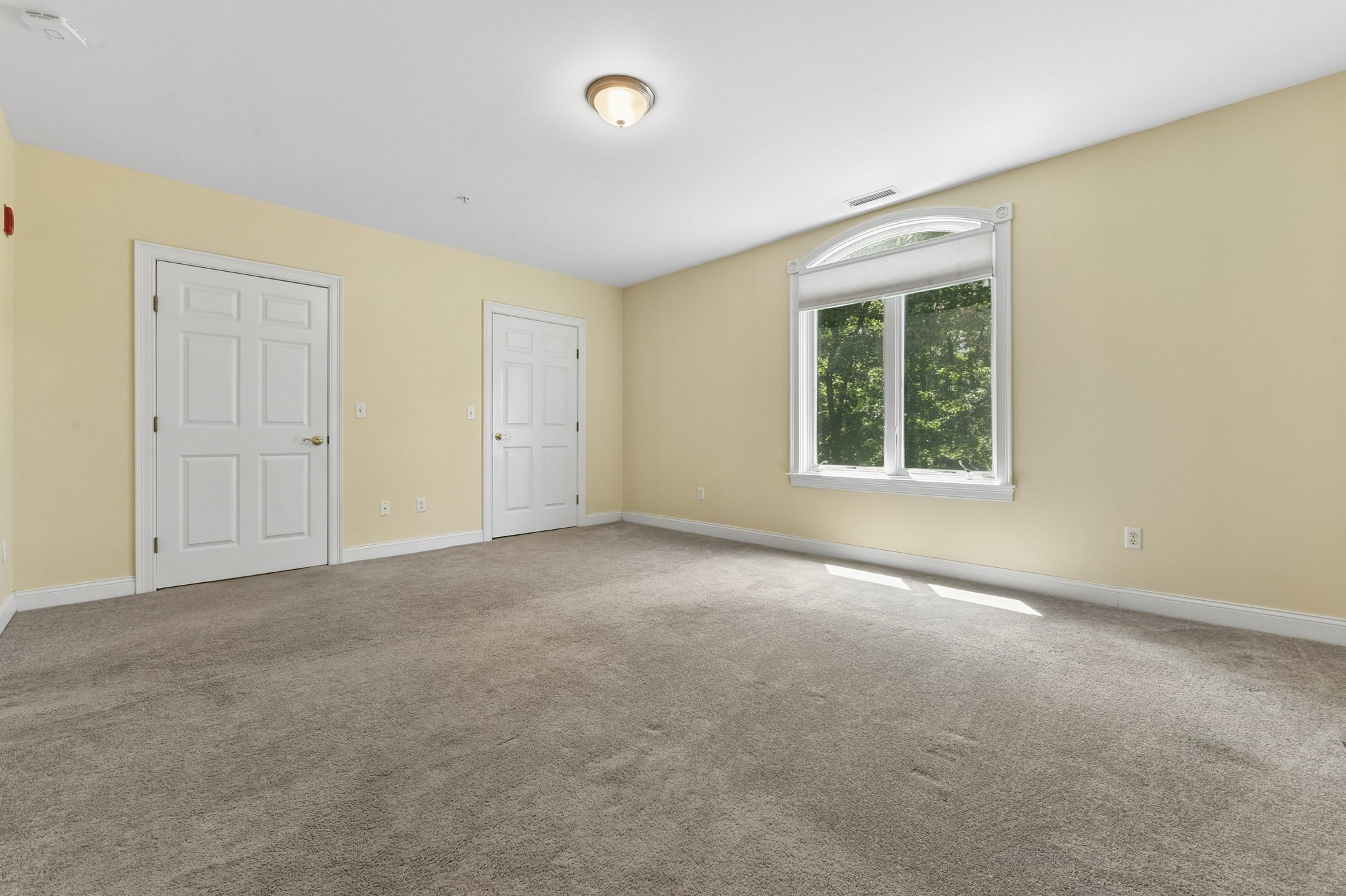 10 Northwood Dr # 301 Property Photo 19