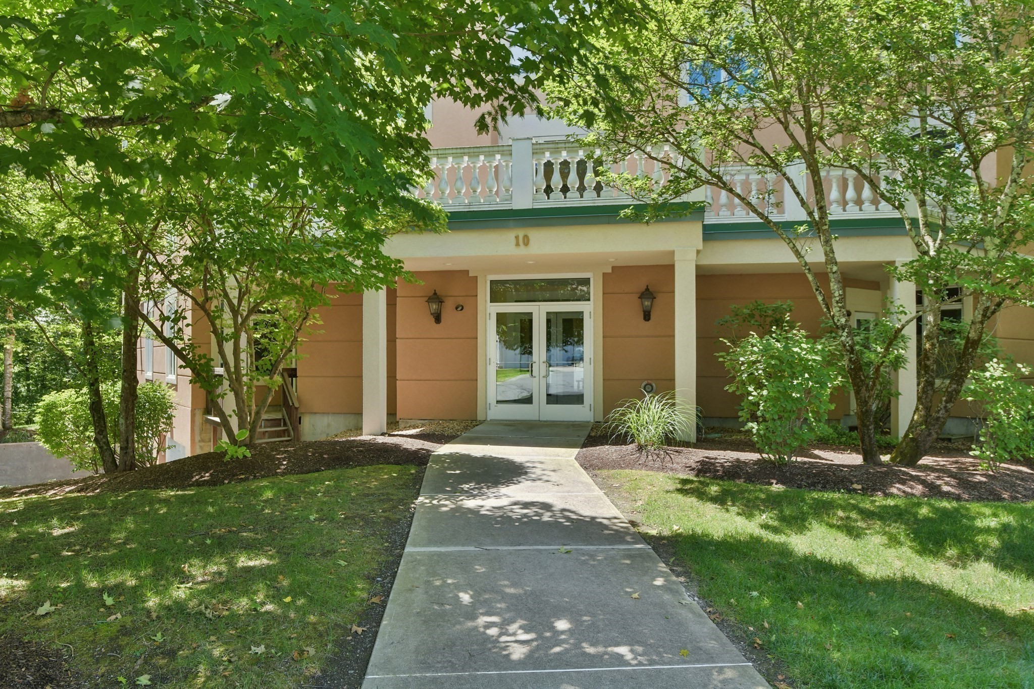 10 Northwood Dr # 301 Property Photo 26