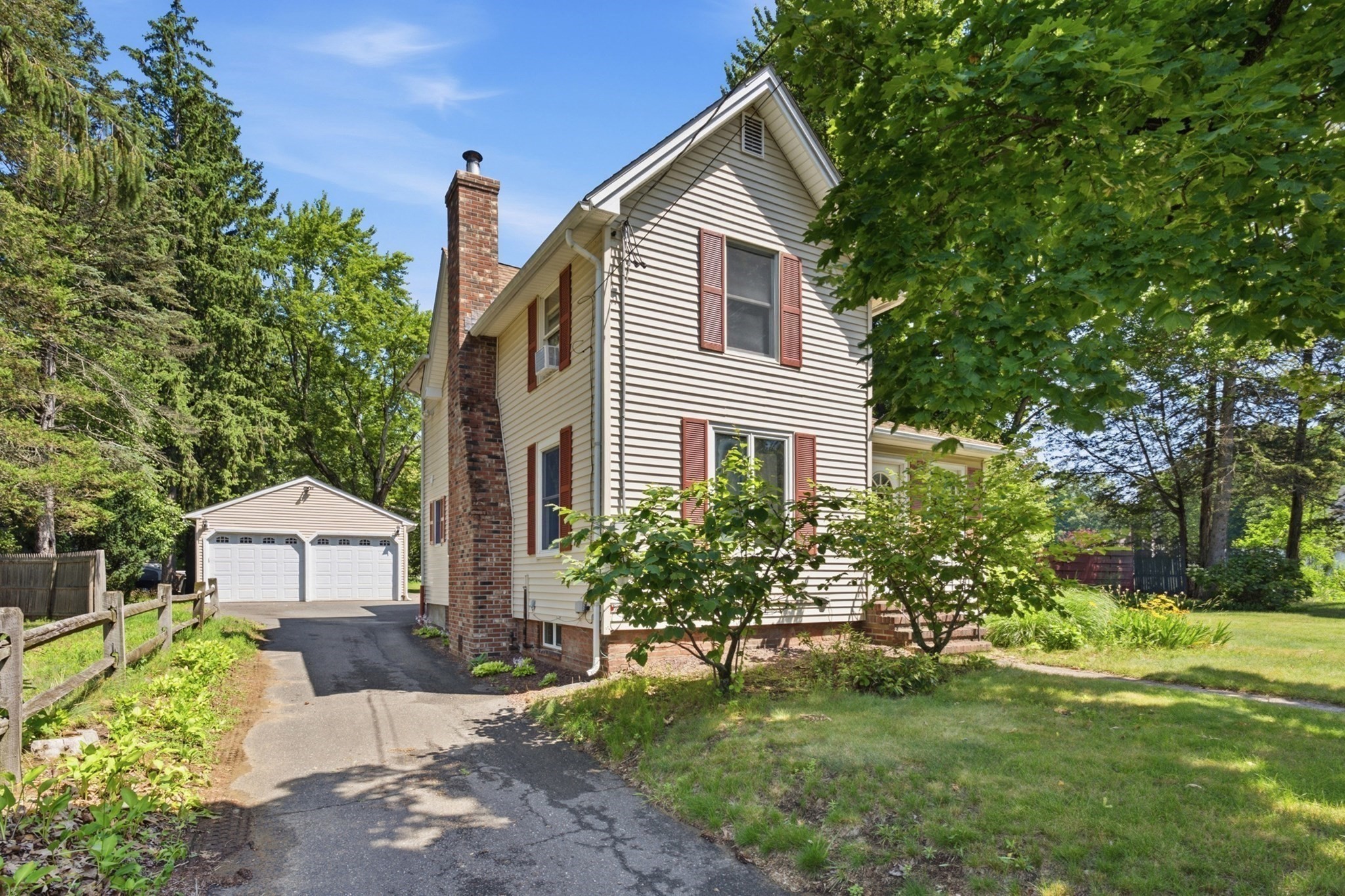 175 Granby Road Property Photo 3