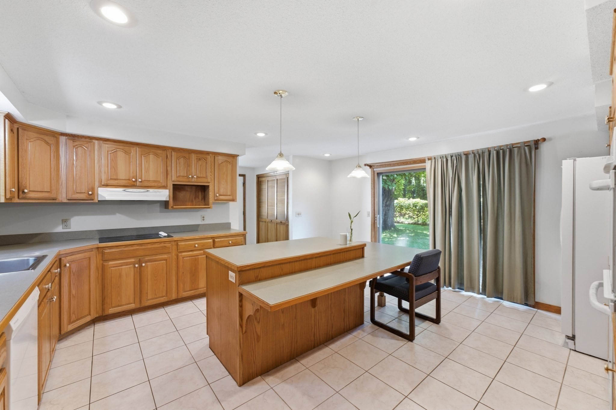 175 Granby Road Property Photo 6