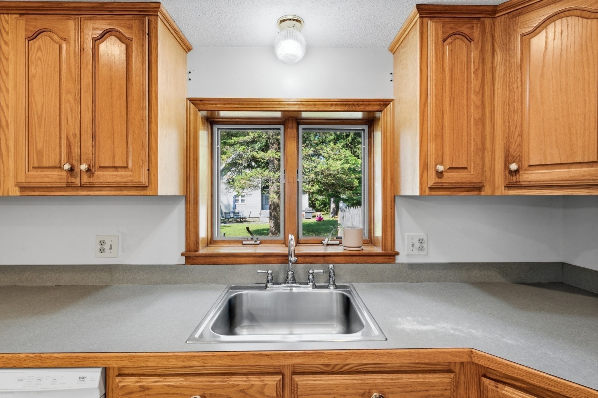 175 Granby Road Property Photo 7