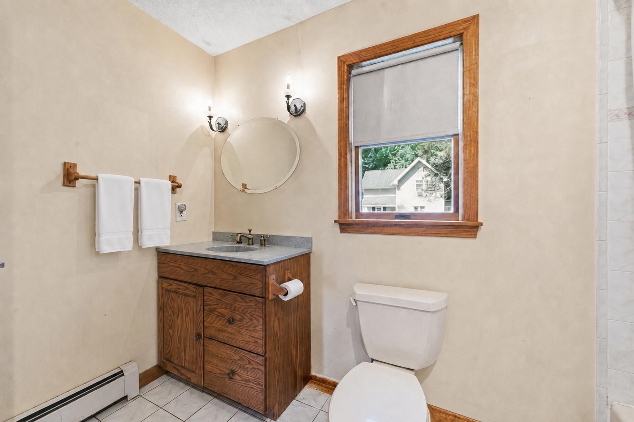175 Granby Road Property Photo 10