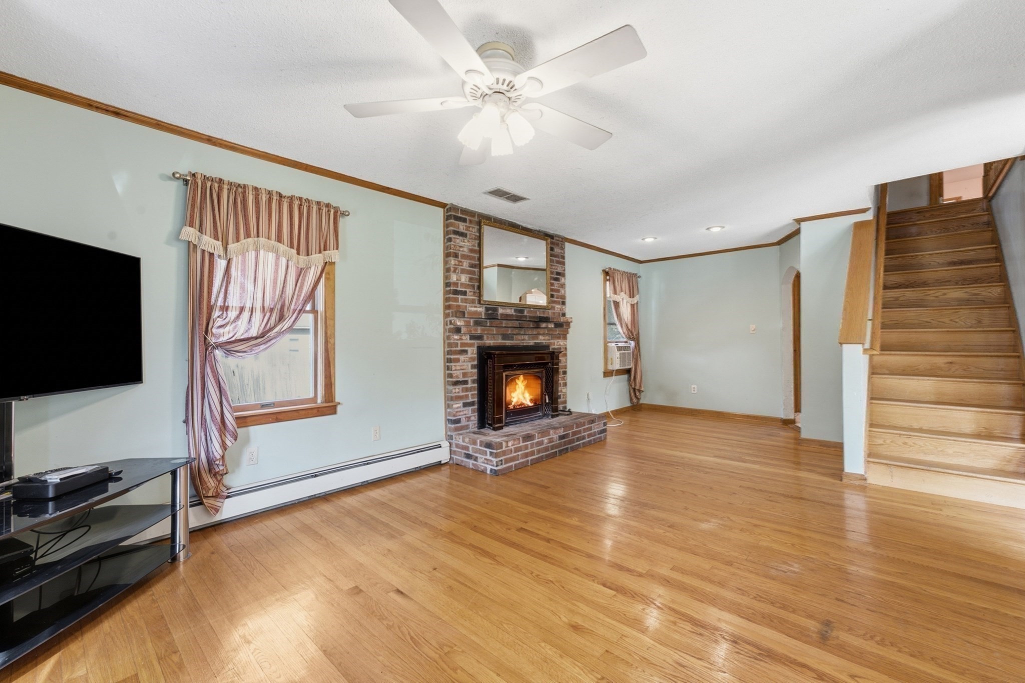 175 Granby Road Property Photo 14