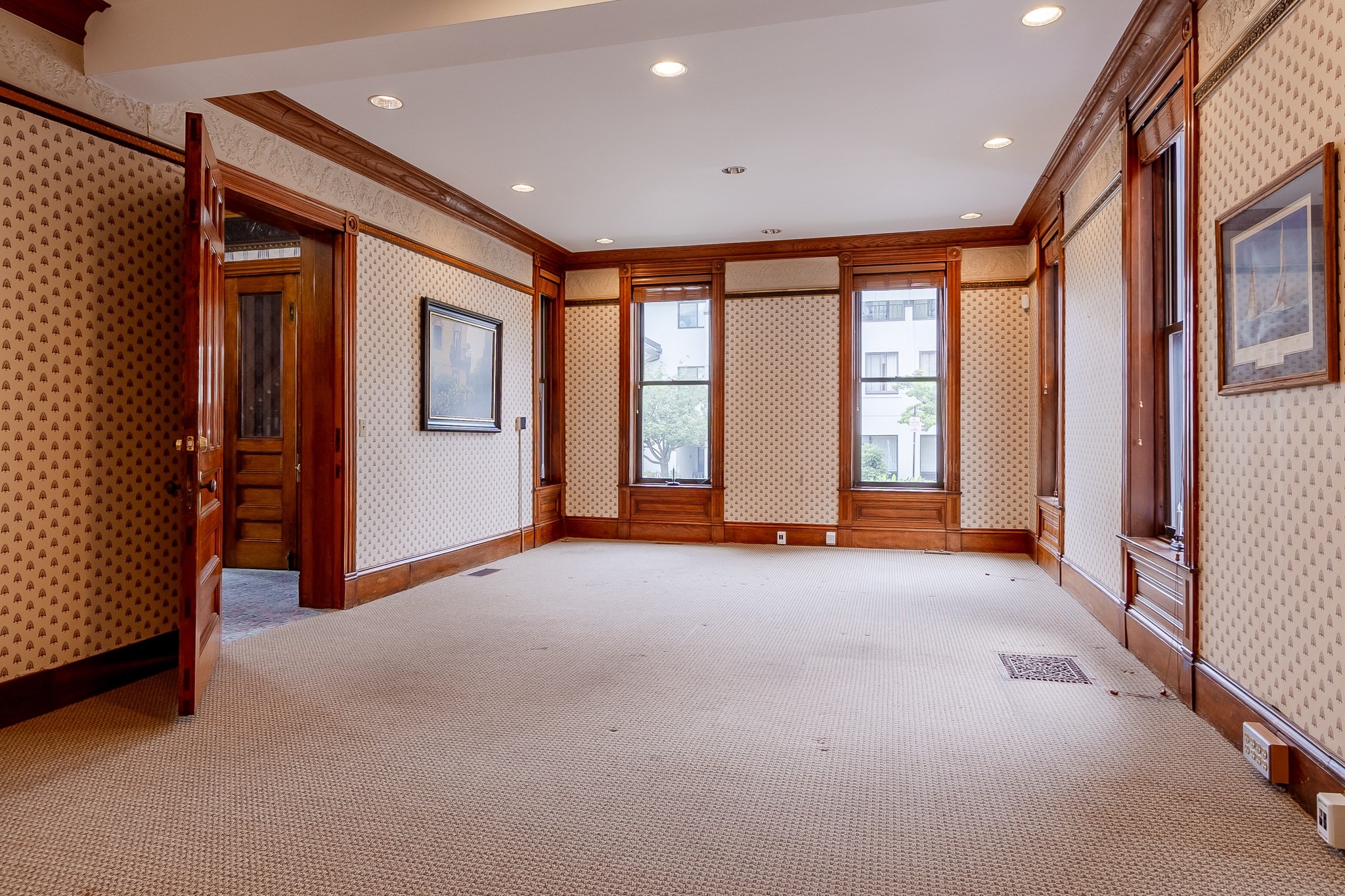 25 Harvard Street Property Photo 7