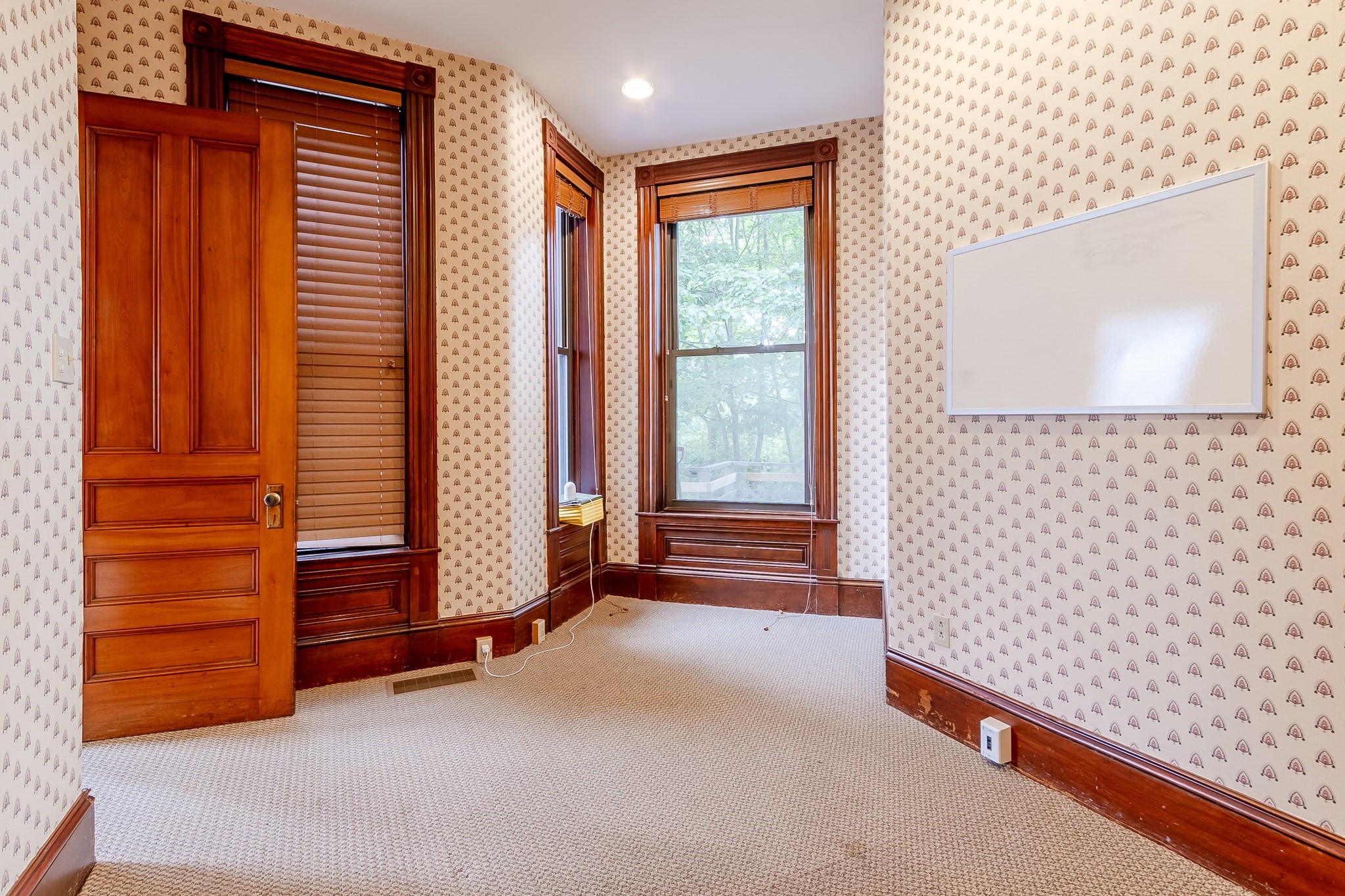 25 Harvard Street Property Photo 10