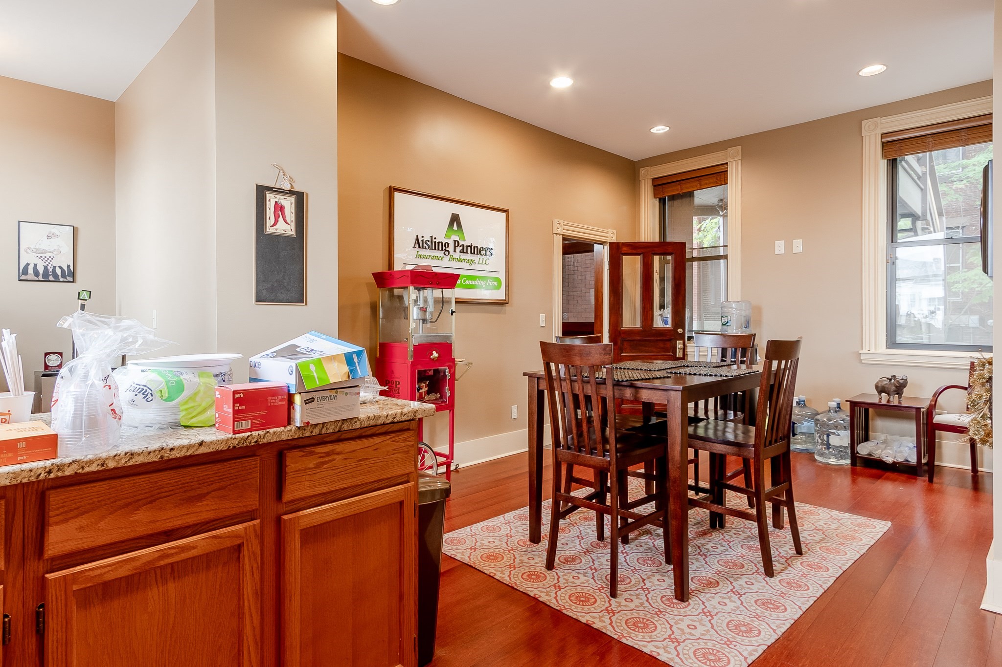 25 Harvard Street Property Photo 12