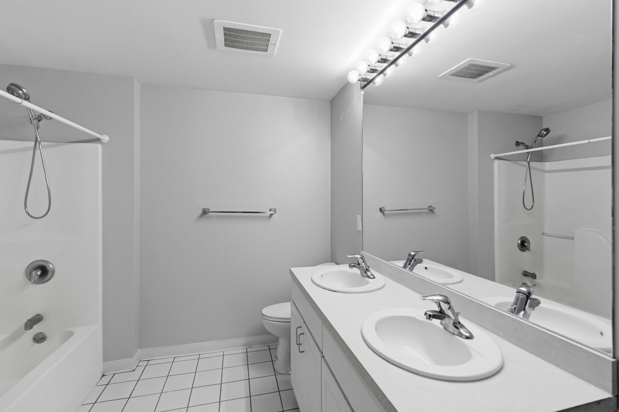 30 Franklin St # 116 Property Photo 5