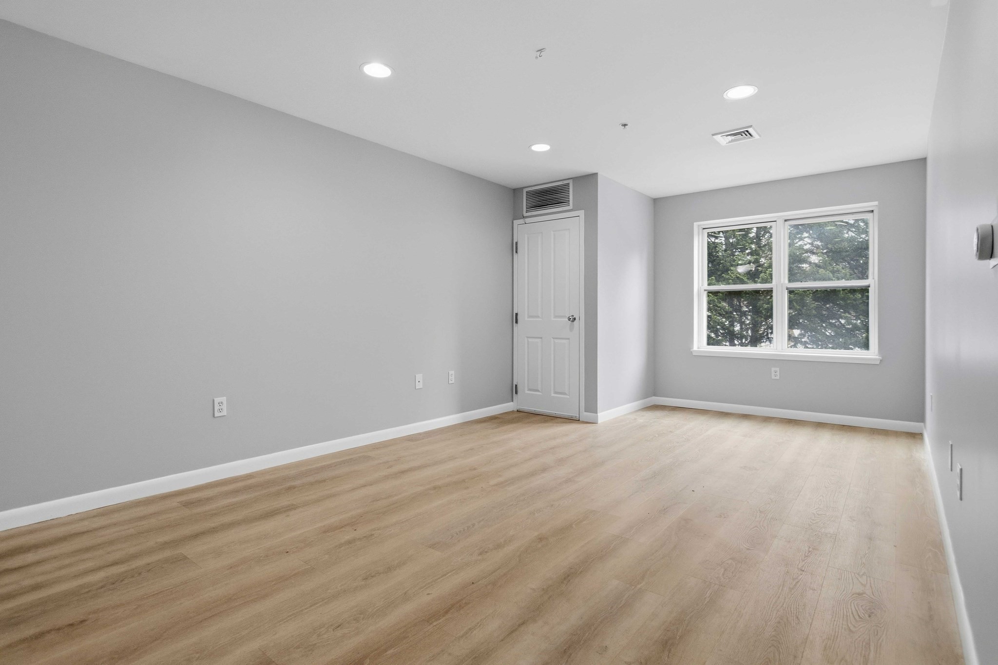 30 Franklin St # 116 Property Photo 25
