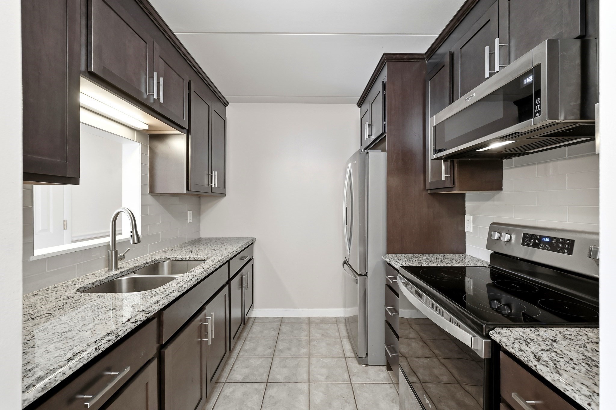36 Maple Crest Cir # F Property Photo 7