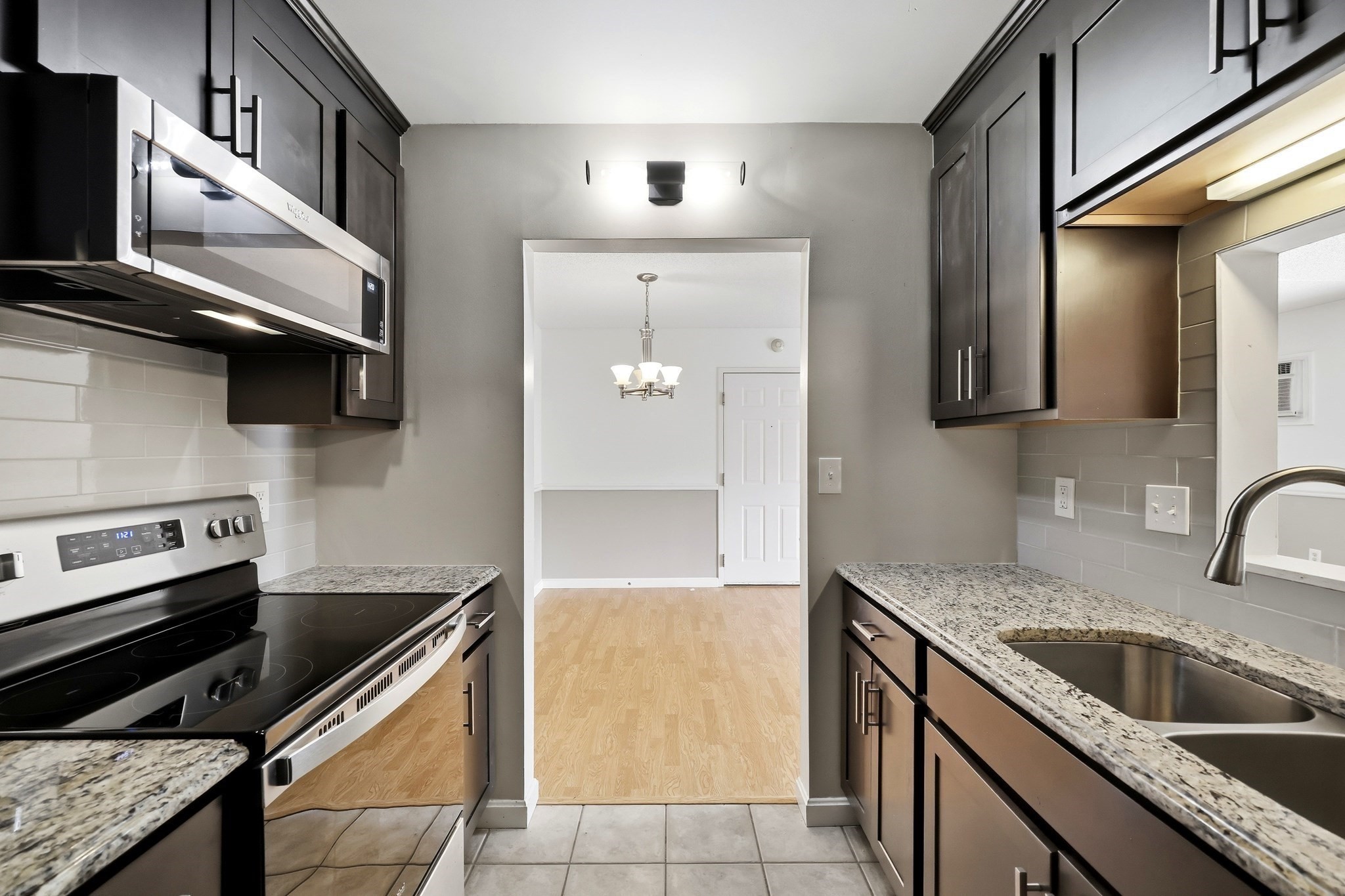 36 Maple Crest Cir # F Property Photo 8