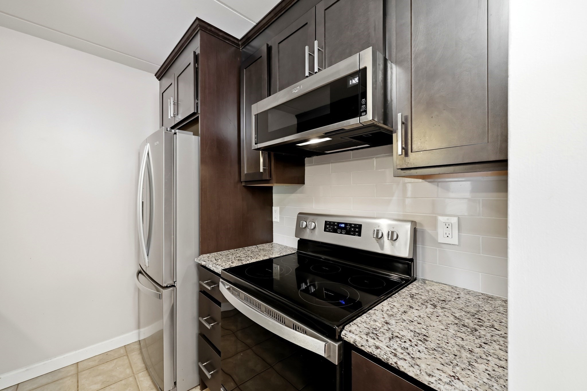36 Maple Crest Cir # F Property Photo 10
