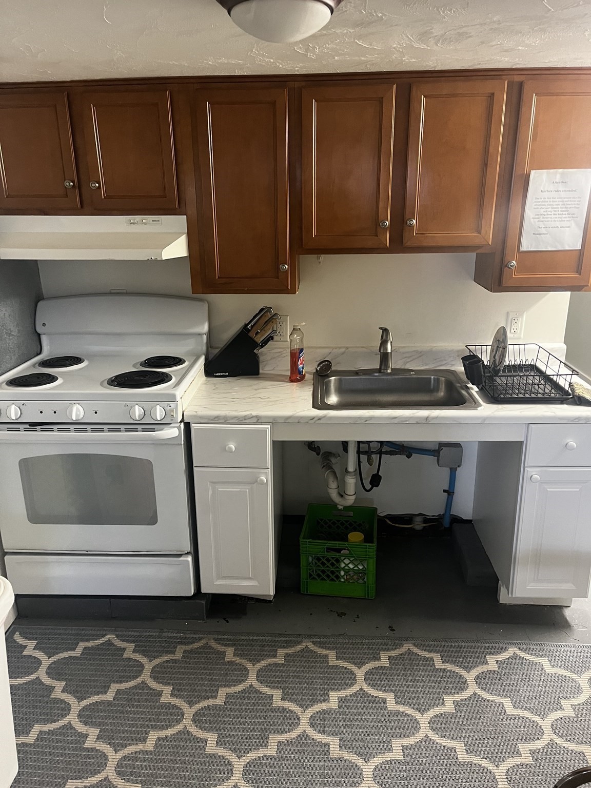 12 Park Ave Property Photo 6
