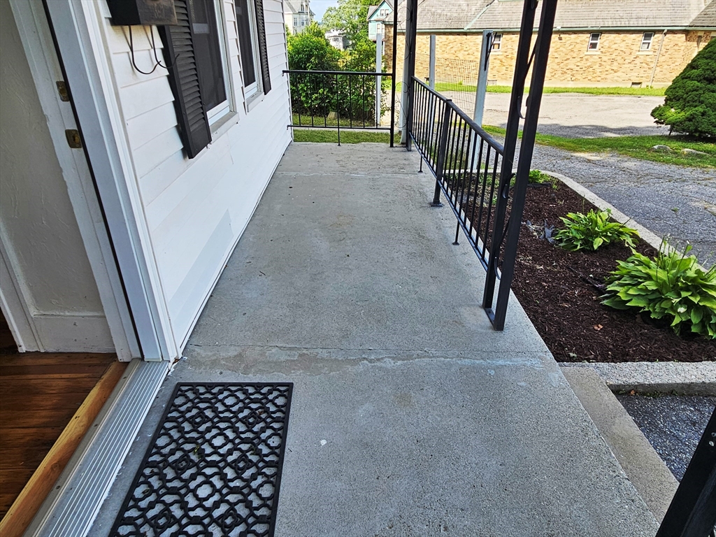 168 Spring St Property Photo 2