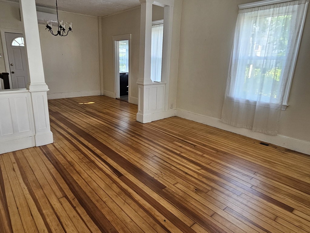168 Spring St Property Photo 3