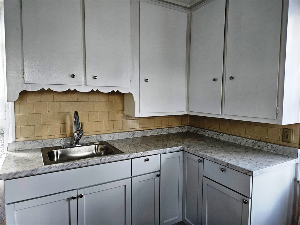 168 Spring St Property Photo 11
