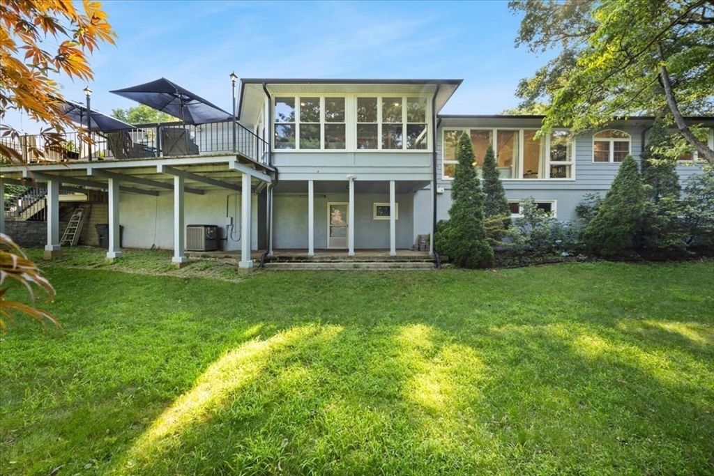 135 Fairview Ave. Property Photo 6