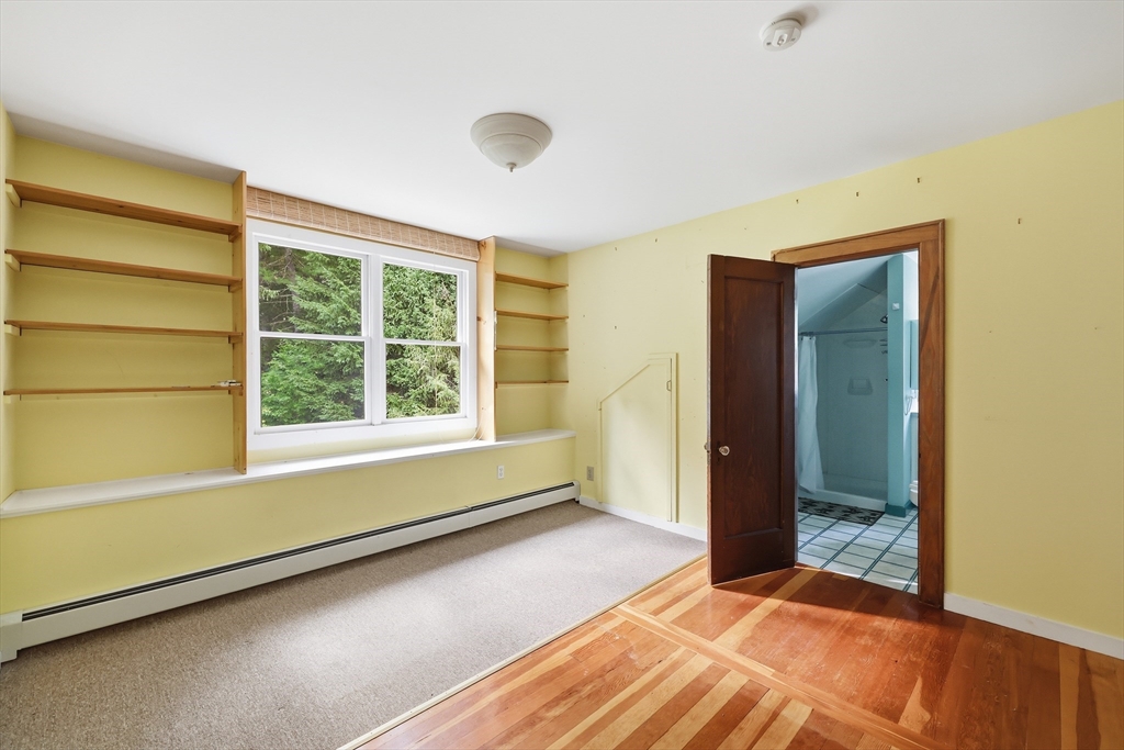 303 E State St Property Photo 21