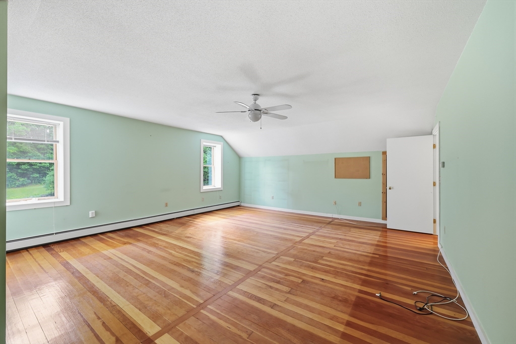 303 E State St Property Photo 30
