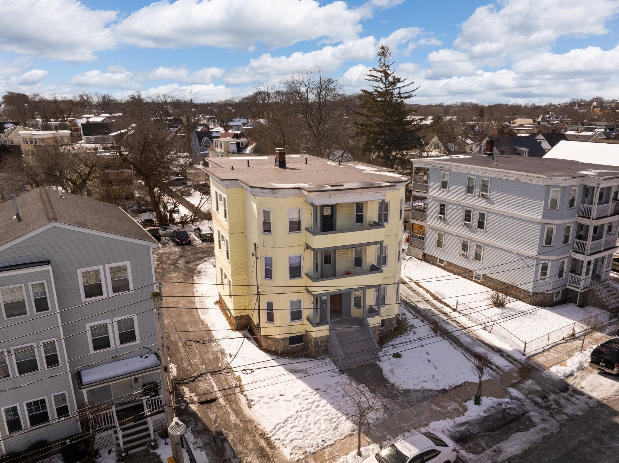 140 Callender St Property Photo 3