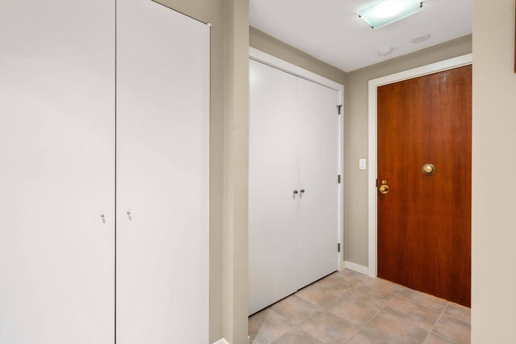130 Mount Auburn St # 110 Property Photo 4