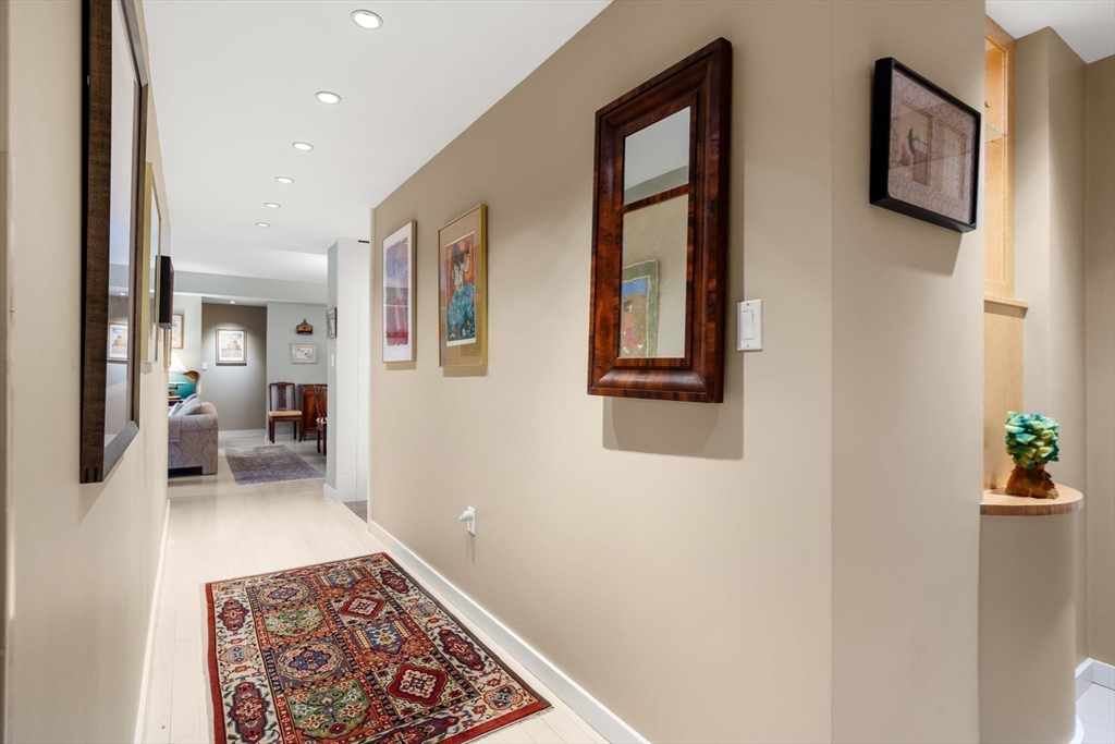 130 Mount Auburn St # 110 Property Photo 6