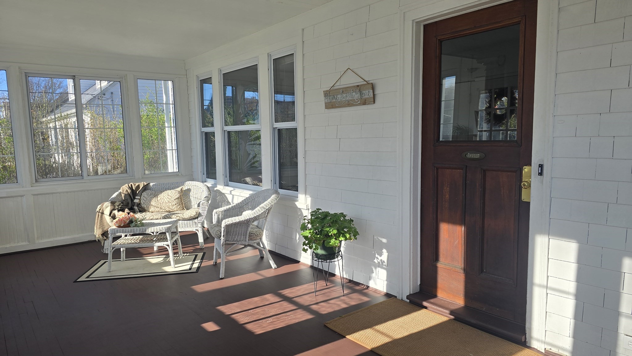336 Burncoat Street Property Photo 4