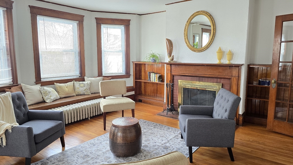 336 Burncoat Street Property Photo 8