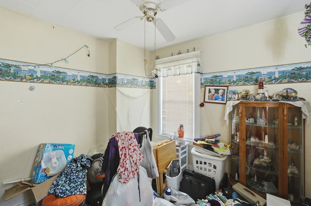 15-17 Alden Ave Property Photo 5