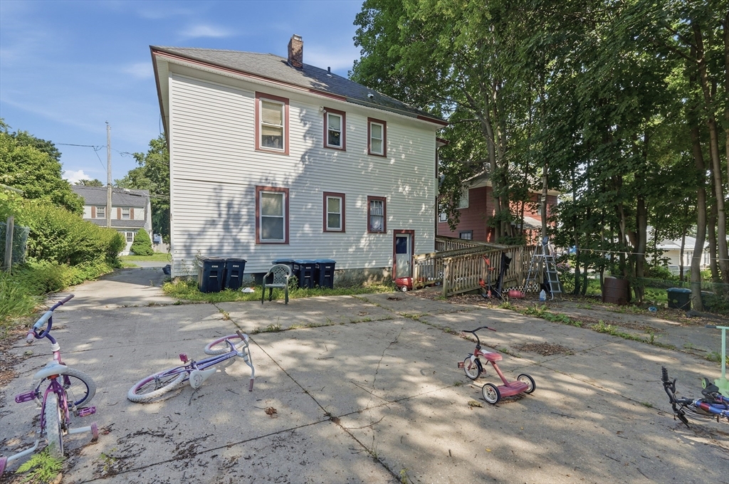 15-17 Alden Ave Property Photo 34