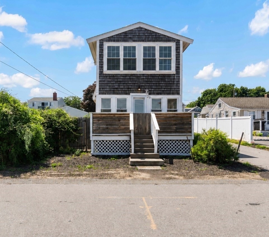 29 Aquidneck Ave