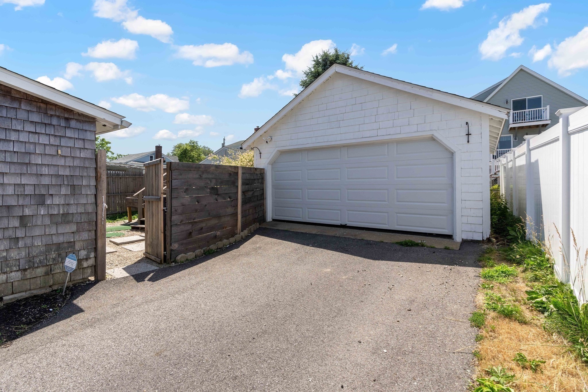 29 Aquidneck Ave Property Photo 24