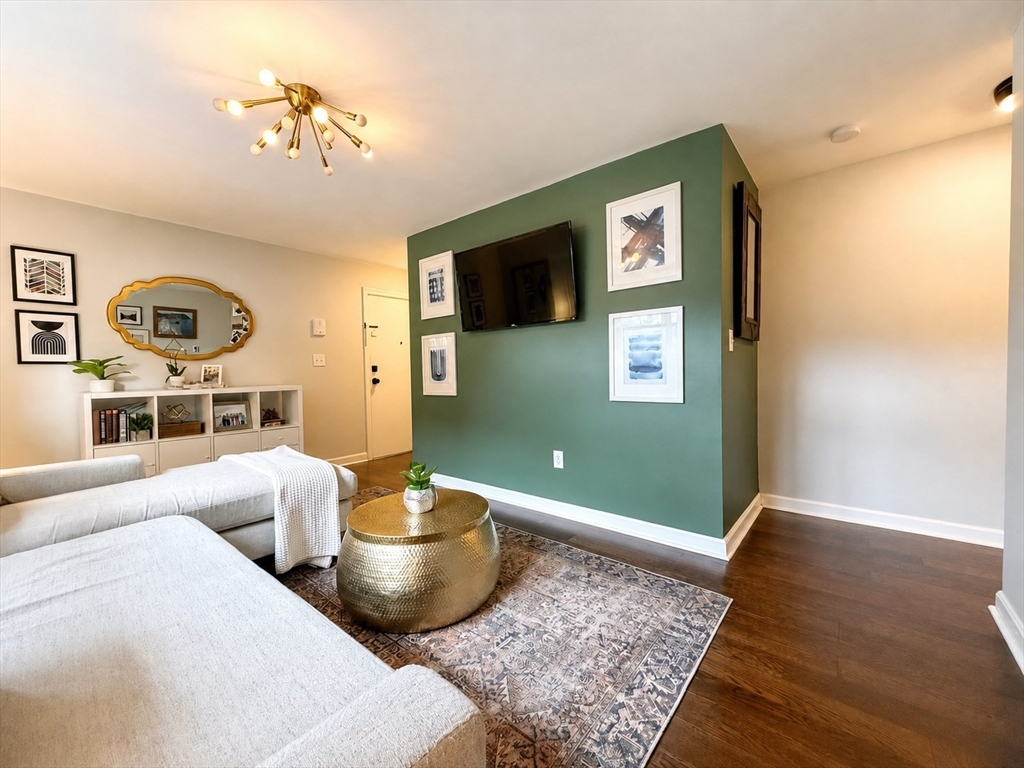 1185 Adams St # 2 Property Photo 6