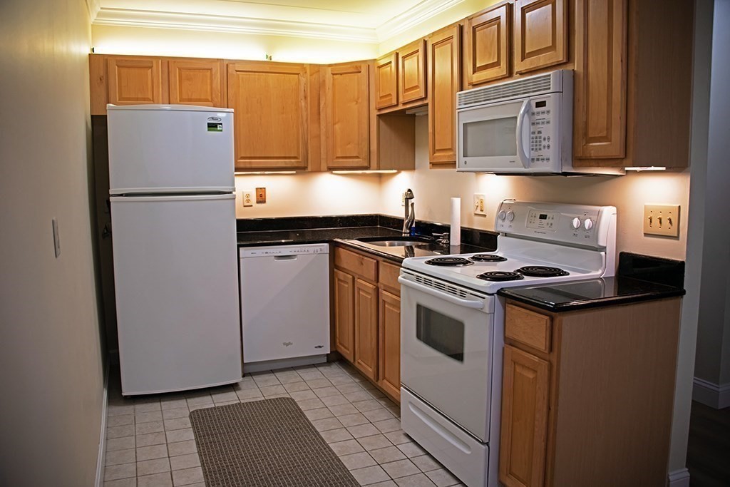 50 Water St # 17 Property Photo 3