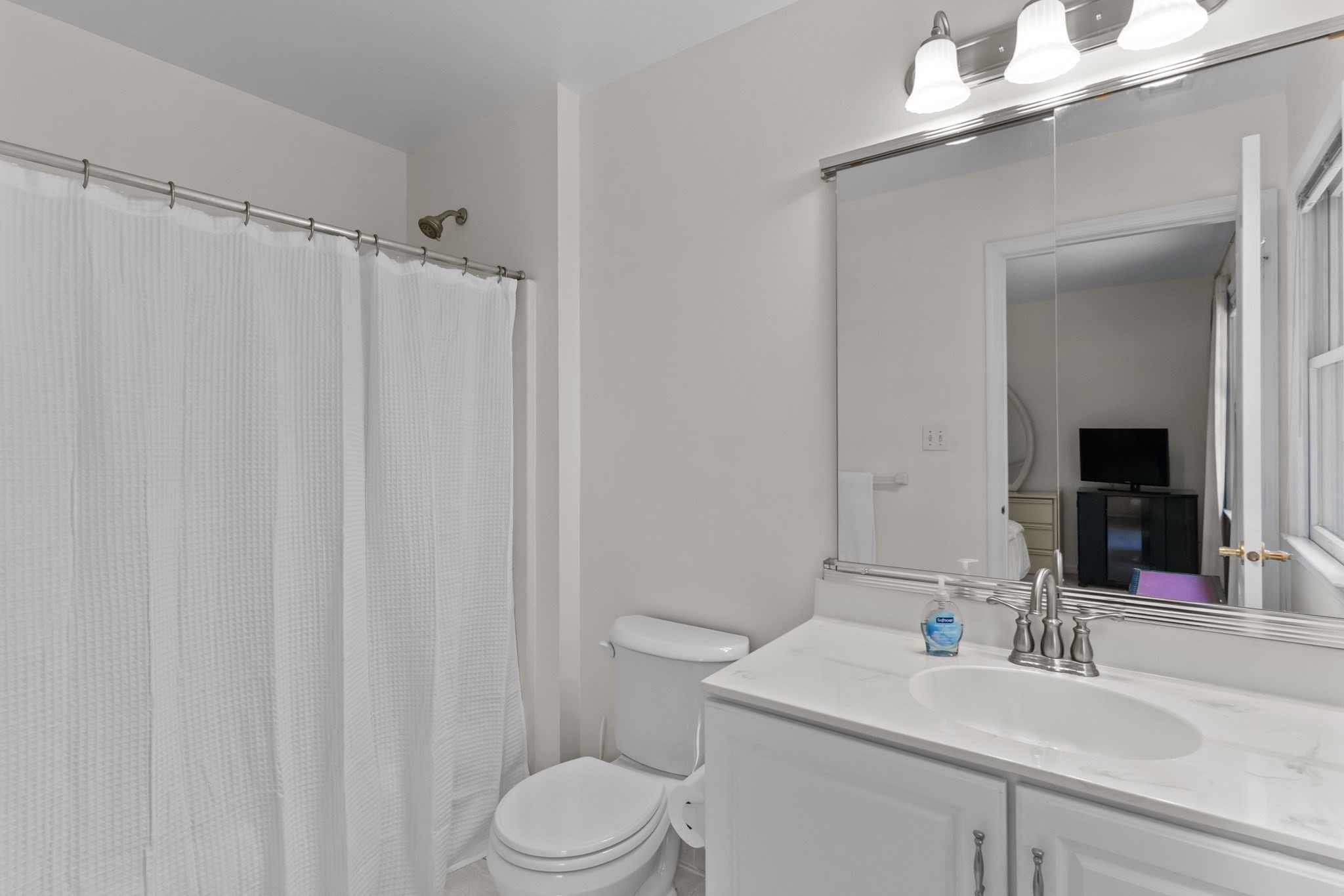 10 Hemingway St Property Photo 22
