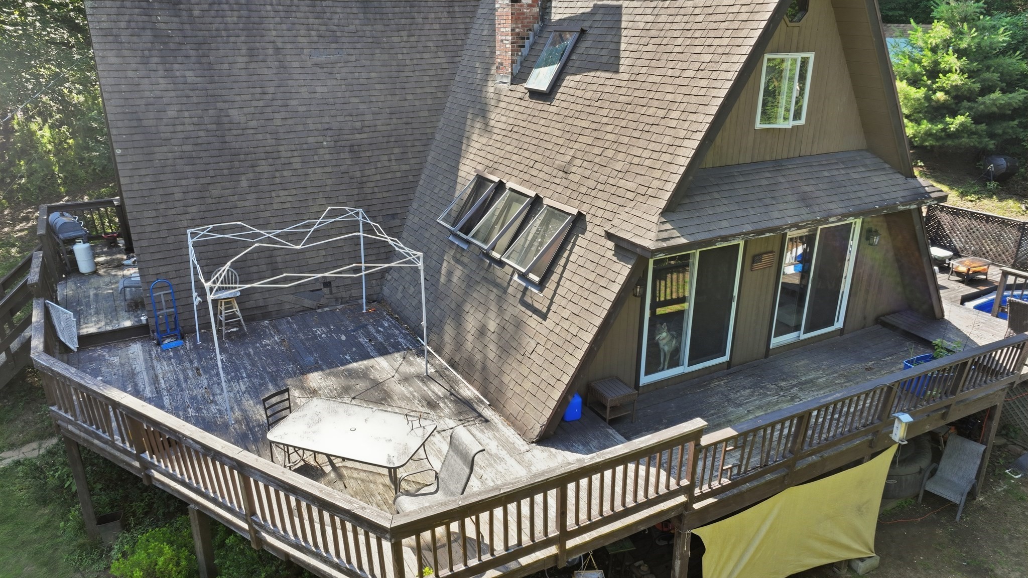 143 River Rd Property Photo 4