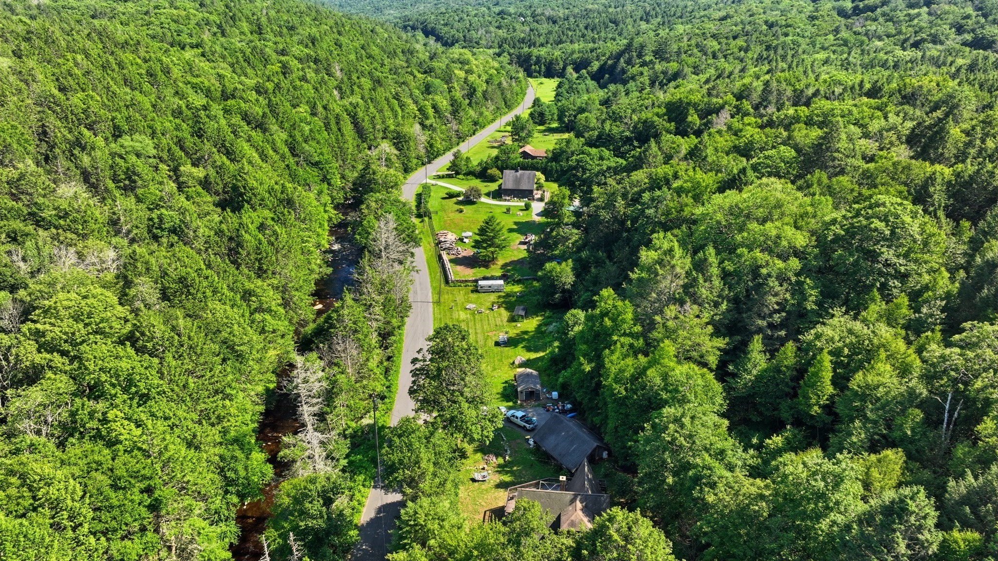 143 River Rd Property Photo 36