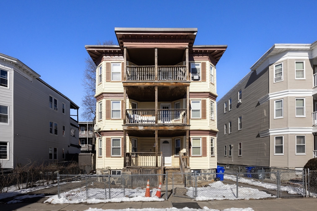 35 Wilcock St Property Photo 1