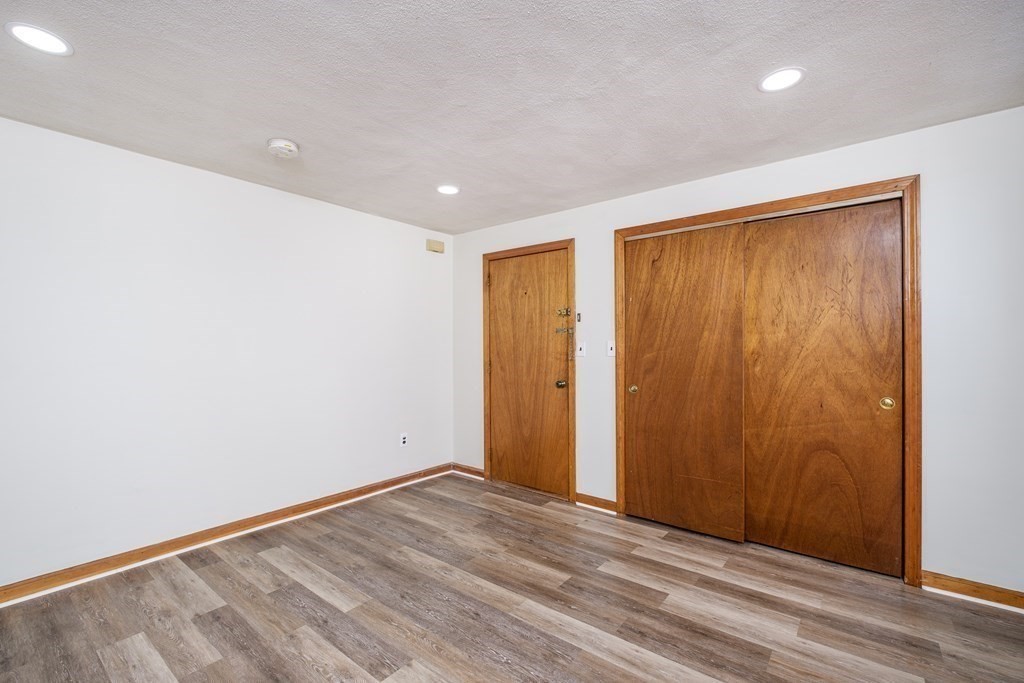 441 Ferry St # 1 Property Photo 5