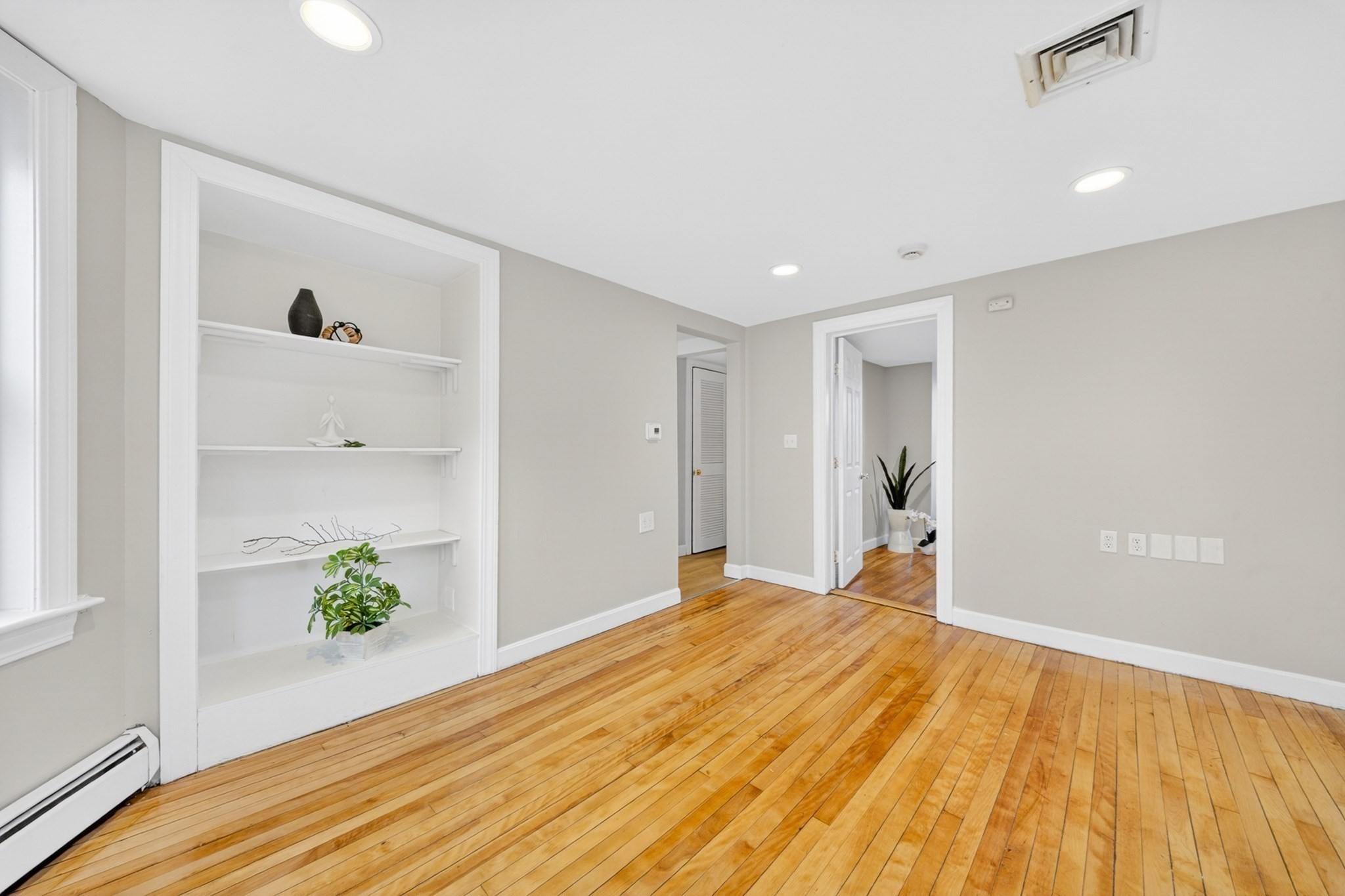 15 Broadway # 2 Property Photo 2