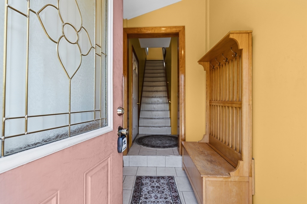 167 Center St Property Photo 5
