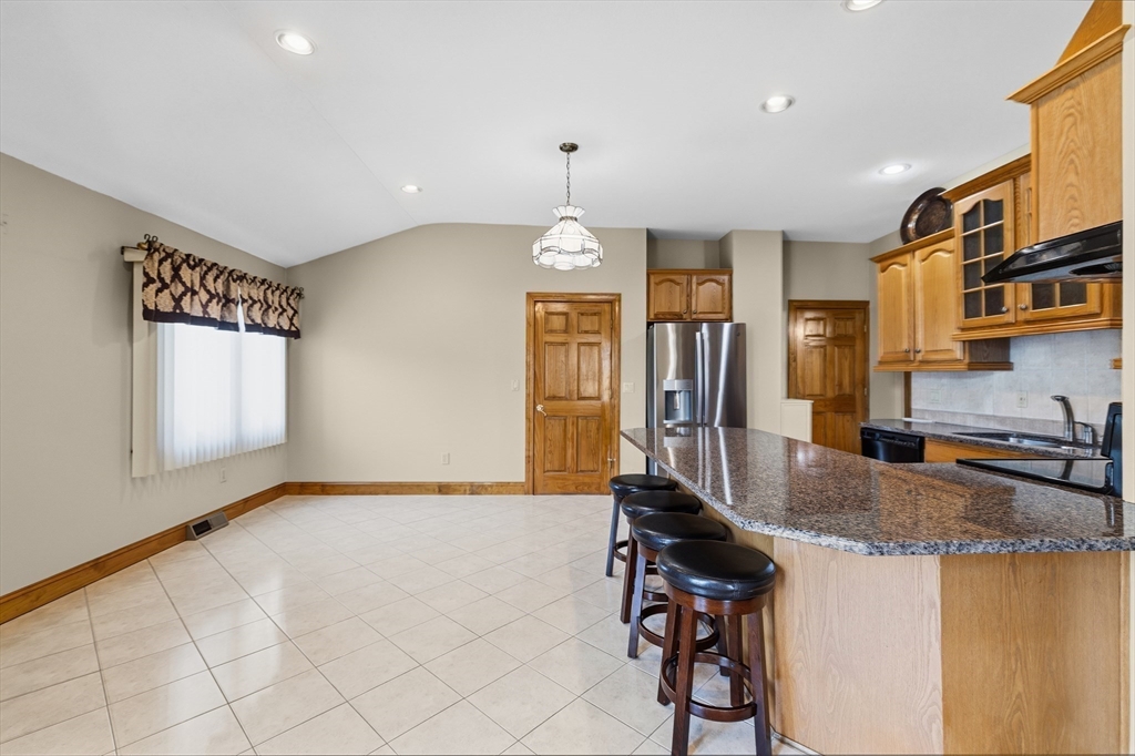 167 Center St Property Photo 14
