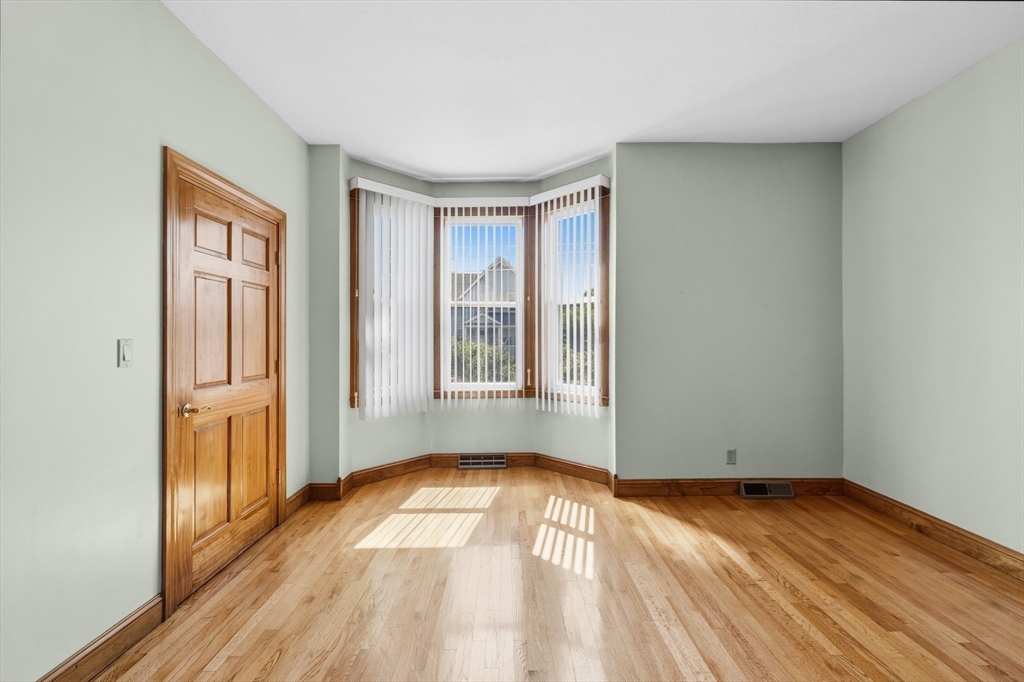 167 Center St Property Photo 21