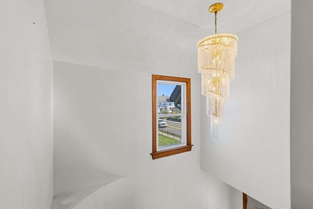 167 Center St Property Photo 25