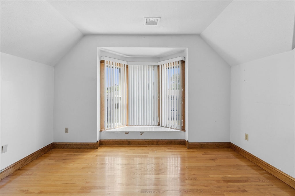 167 Center St Property Photo 28