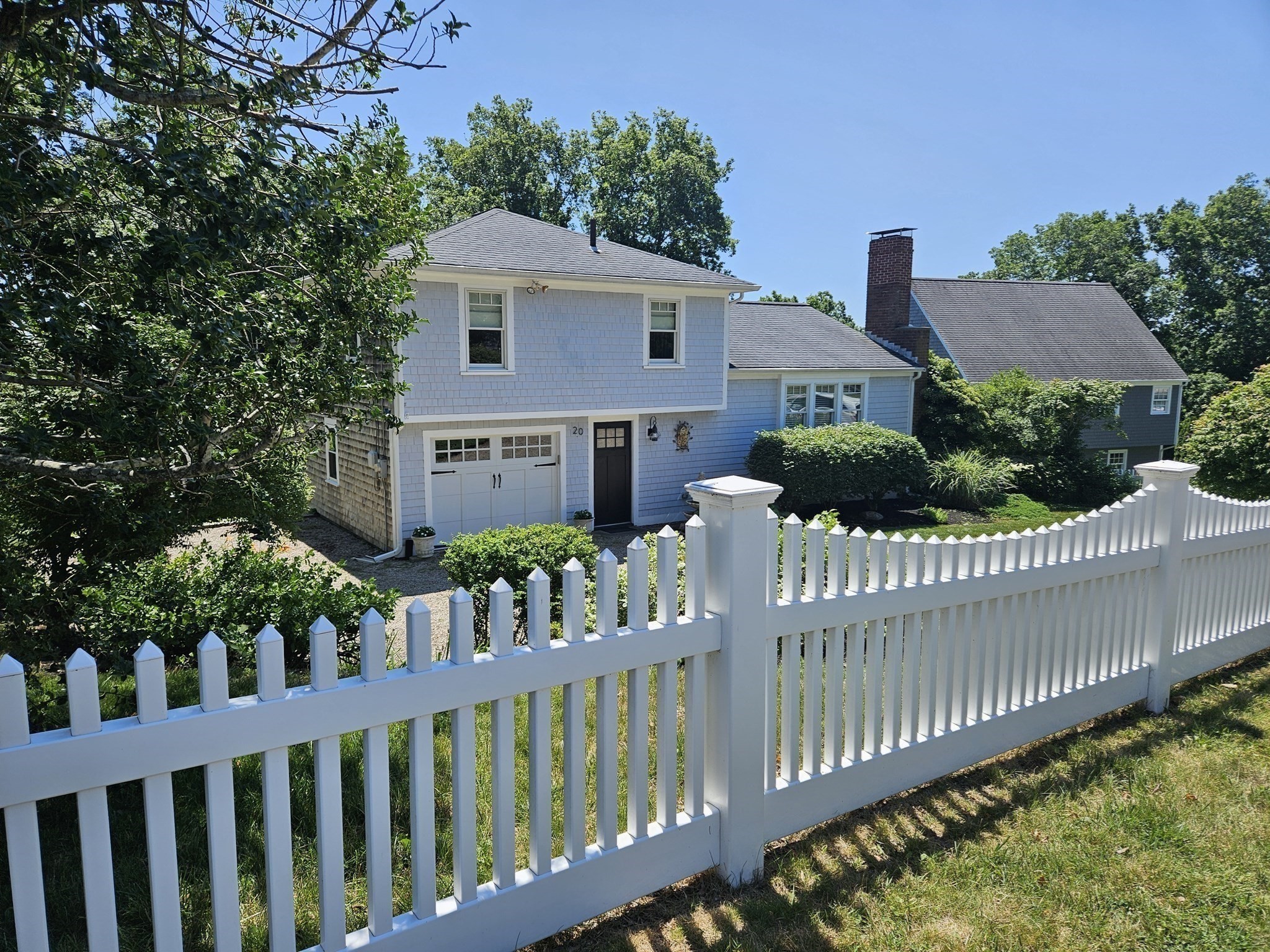 20 Burg Ave Property Photo 2