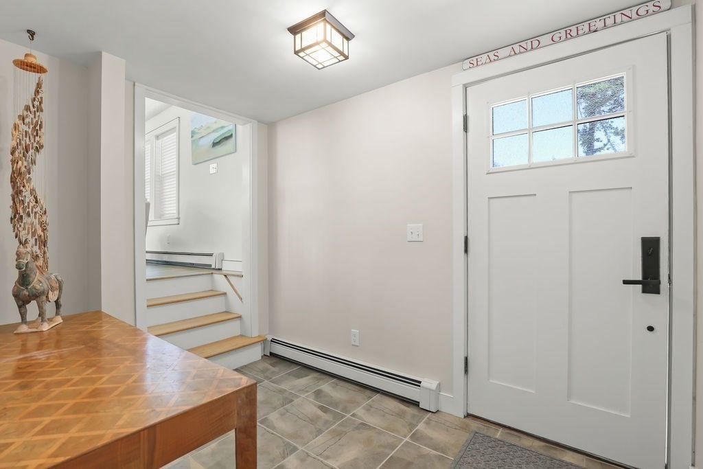 20 Burg Ave Property Photo 8